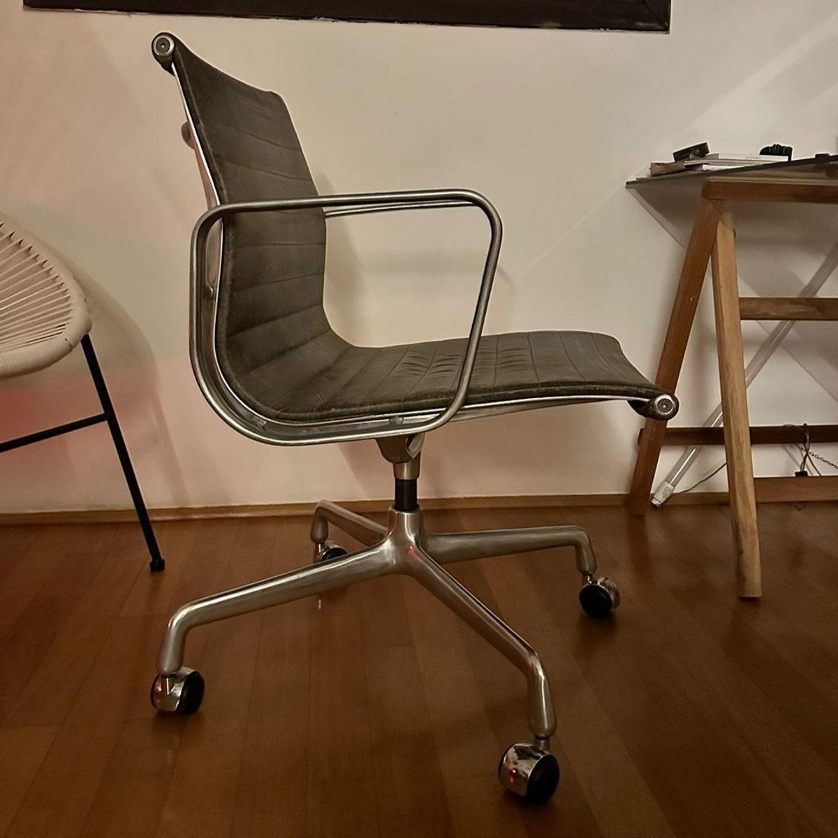 Cadeira Herman Miller Eames Aluminium | Cadeira Herman Miller Usado ...