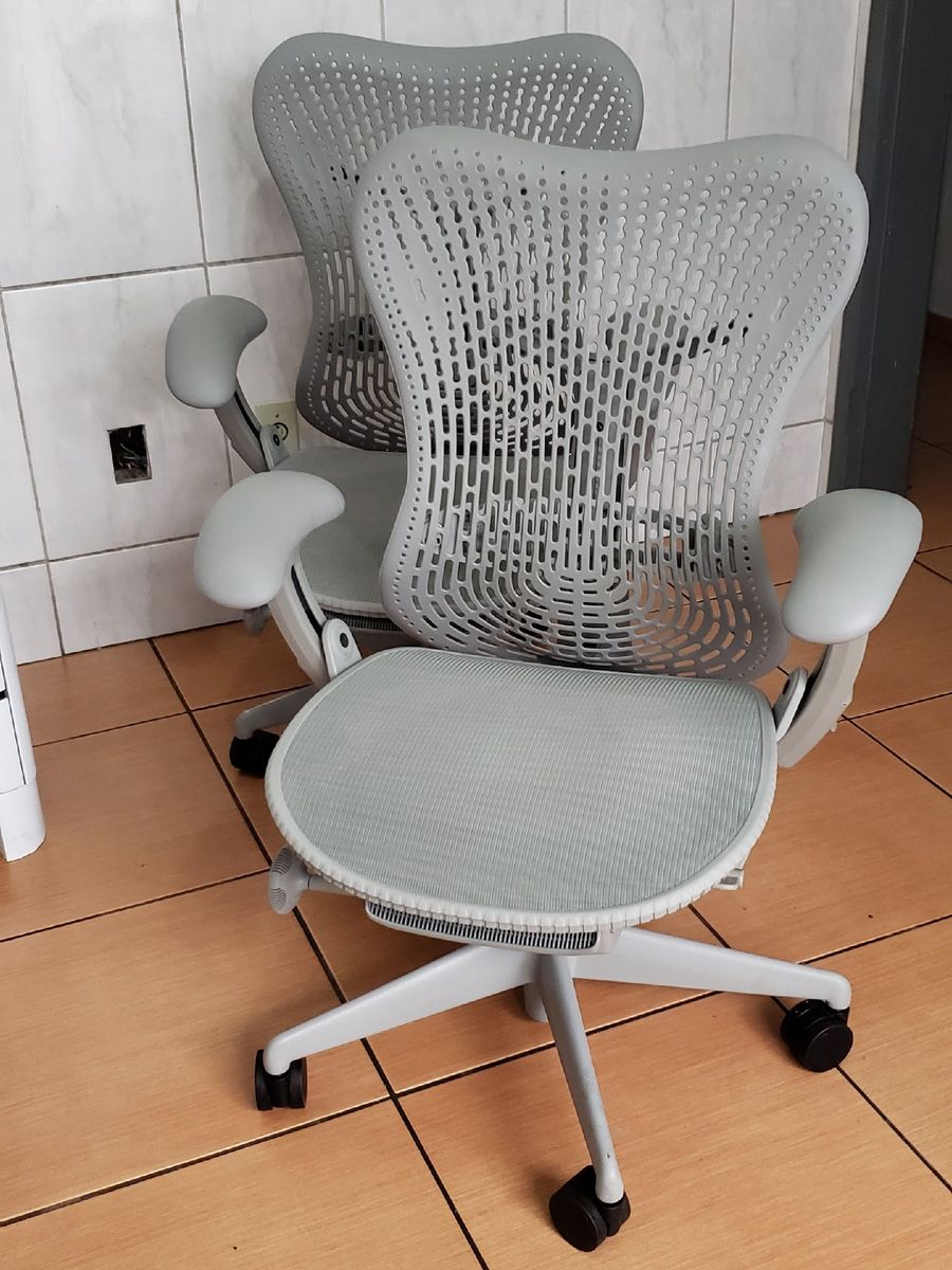 Cadeira Herman Miller Modelo