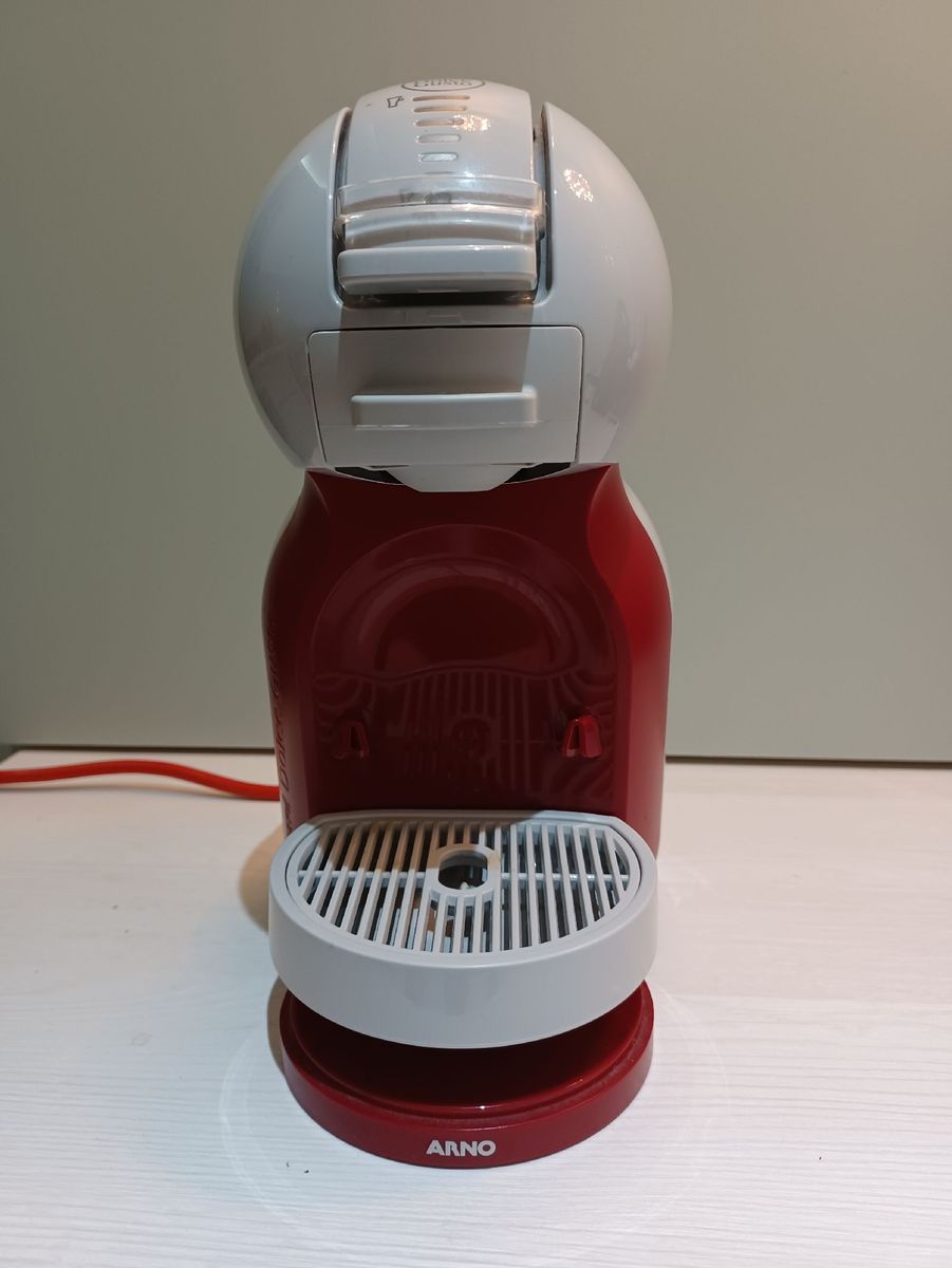 Cafeteira Dolce Gusto Vermelha Móvel de Cozinha Nescafe Usado 68371594 enjoei
