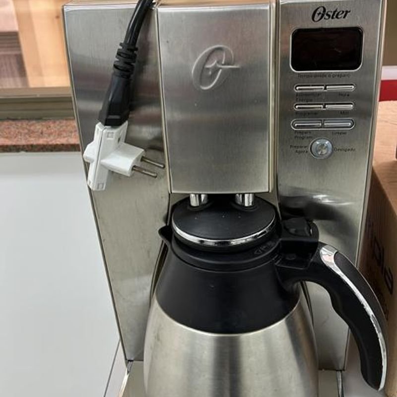 Cafeteira Elétrica 17 Xícaras Oster OCAF400 em Promoção é no Buscapé