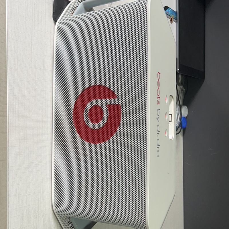 Caixa de Som Beats Beatbox Portable | Item de Música Beats Usado