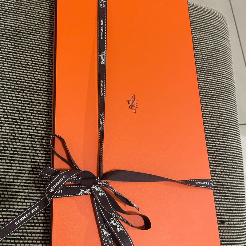 Caixa Hermes Paris 37x18x3cm | Hermes Usado 110333563 | enjoei