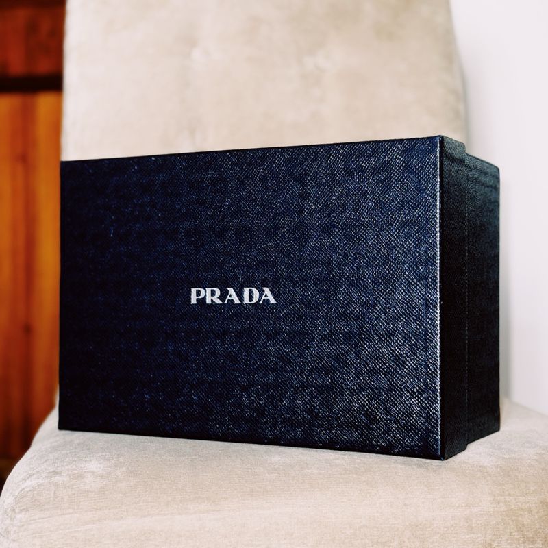 Caixa Prada | Prada Usado 103752646 | enjoei