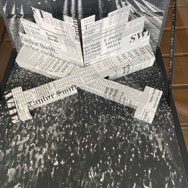 Caixa Vip Taylor Swift Reputation Stadium Tour 2018 | Item de