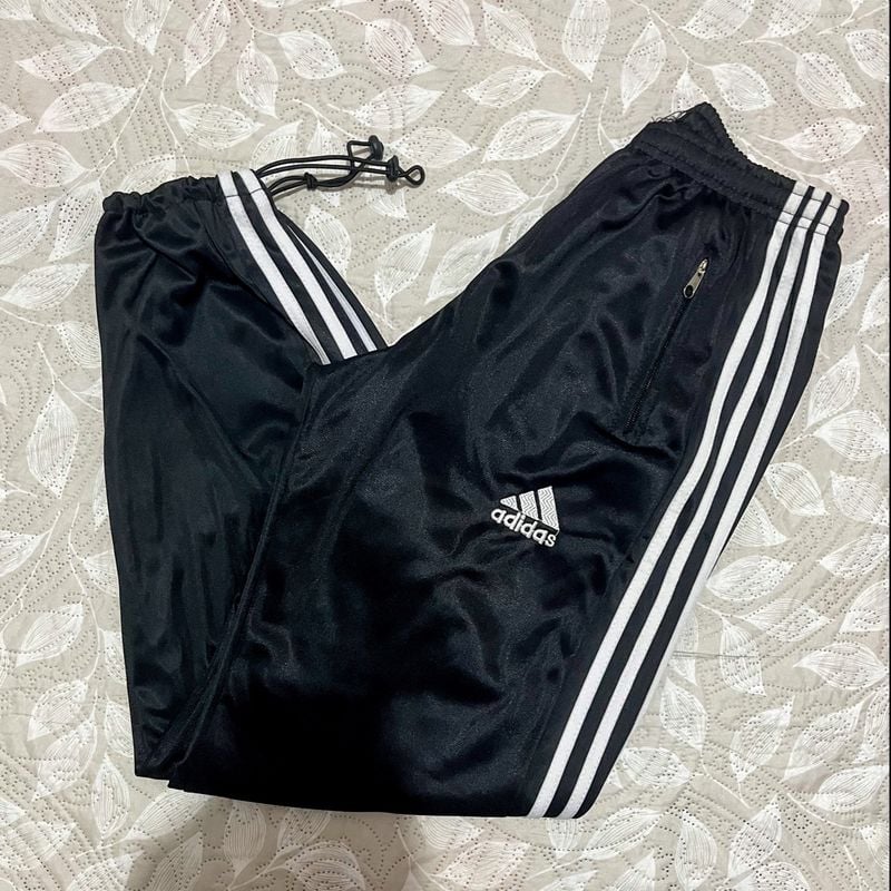 Calça adidas com store elastico na barra