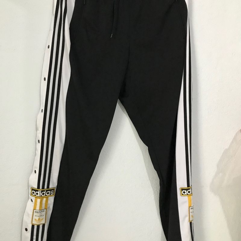 Calça adidas botoes store laterais