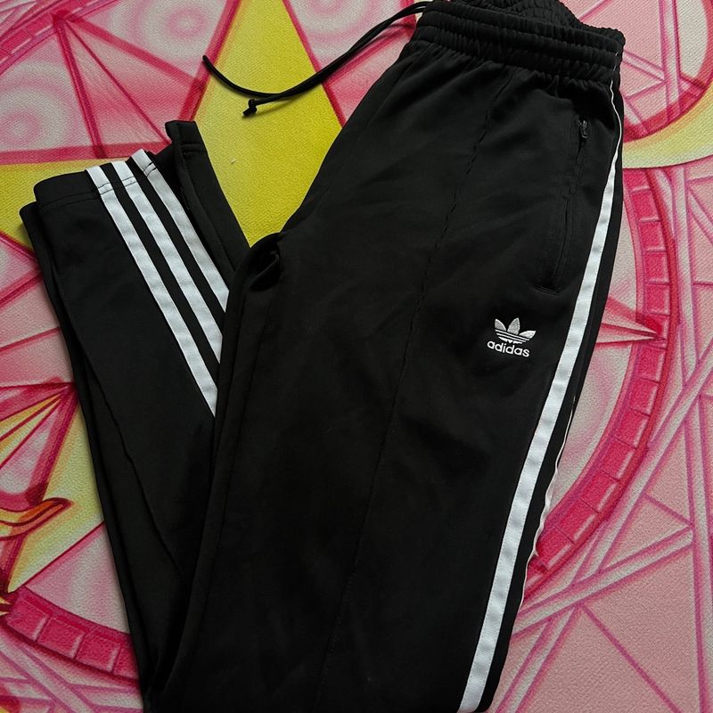 Calça adidas feminina com ziper hot sale na perna