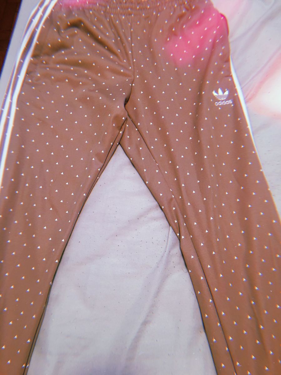 calça adidas pharrell williams