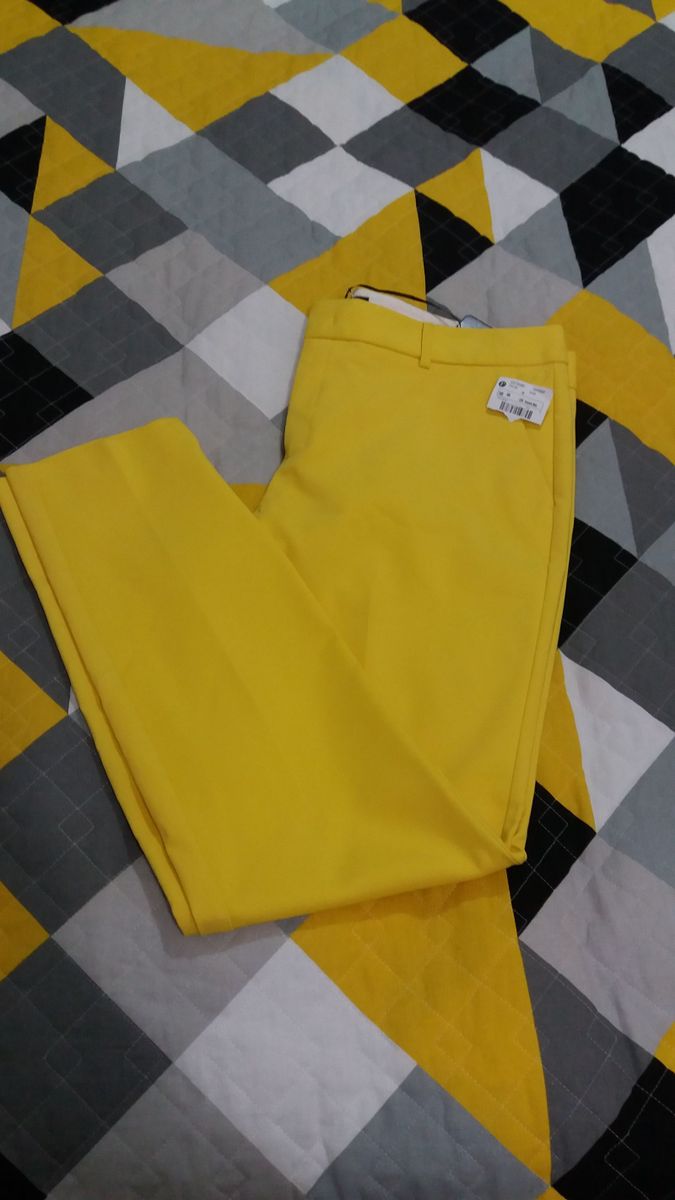 calça amarela renner