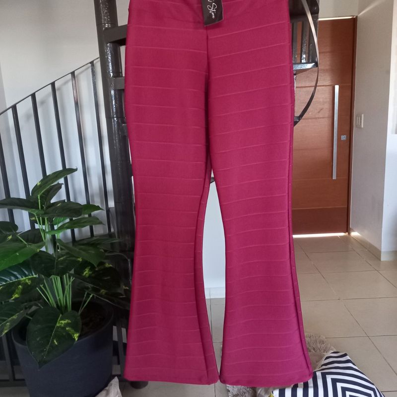 Calça de hot sale bandagem acetinada