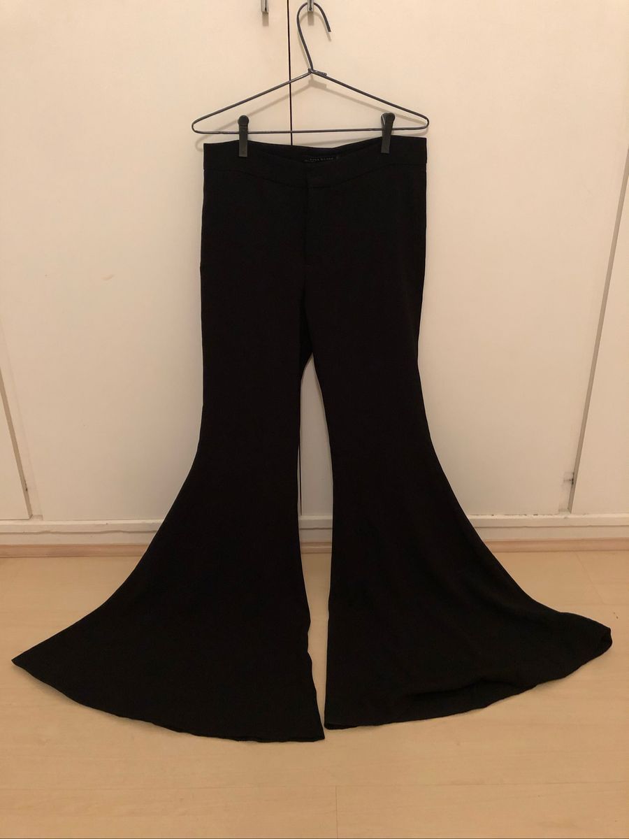 zara calças boca de sino