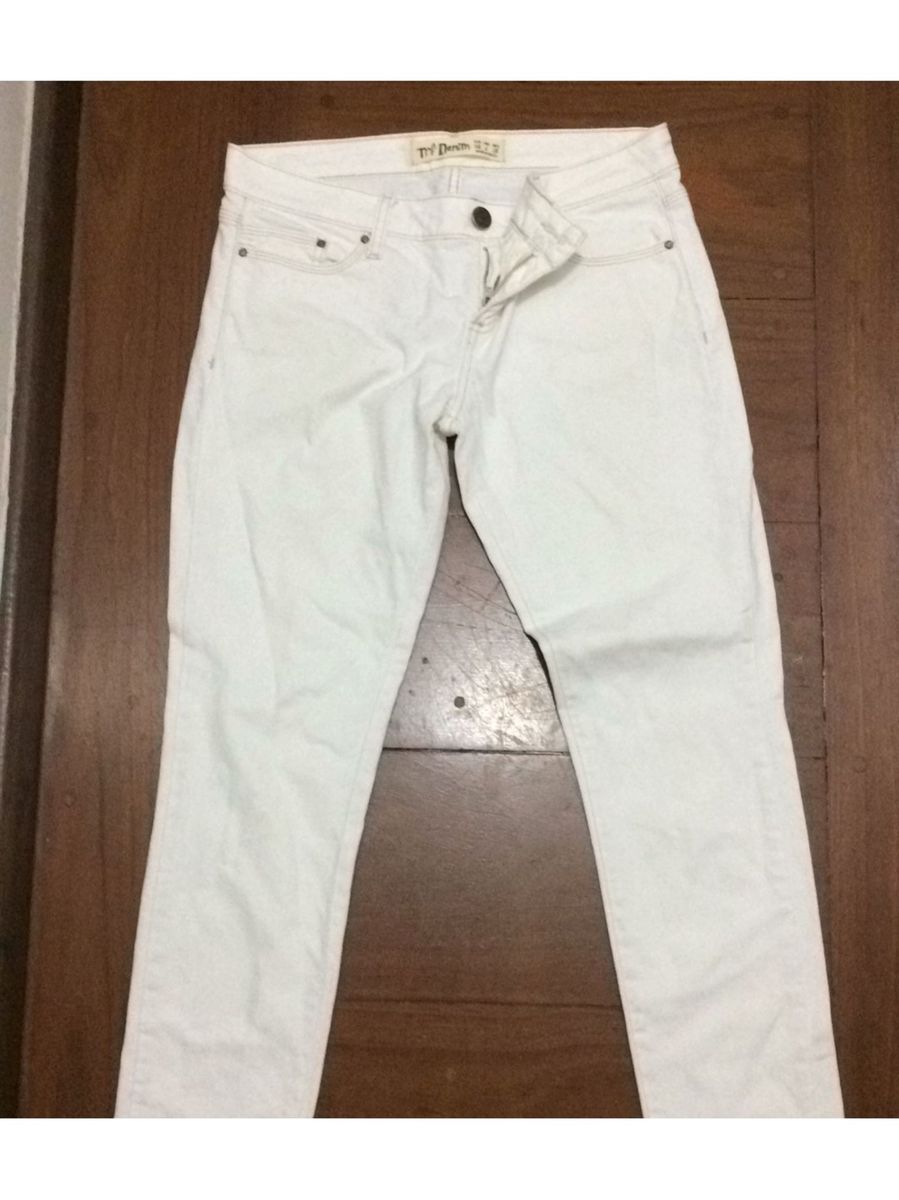 zara calças brancas