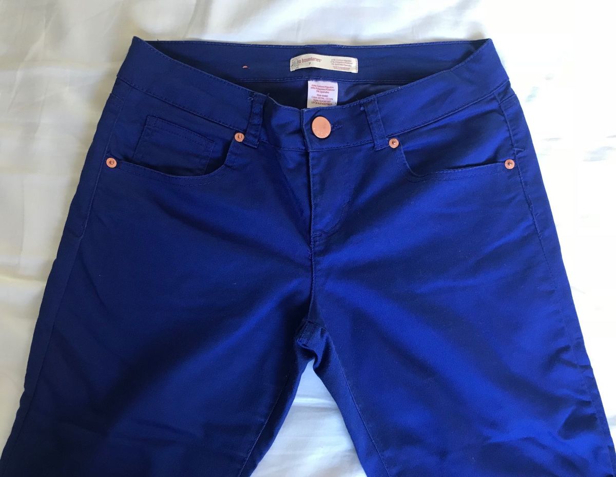 calça brim azul