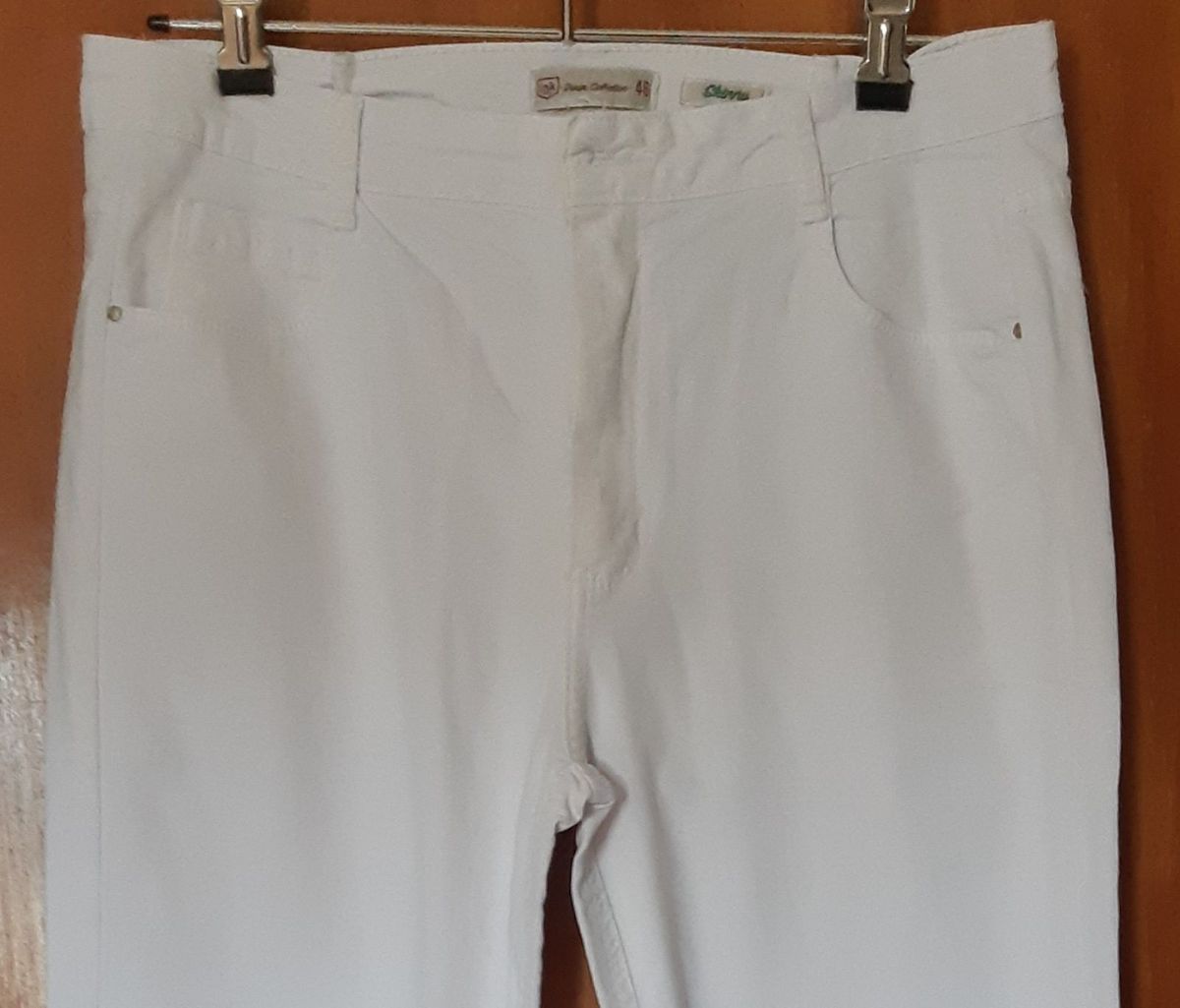 calça branca de brim feminina