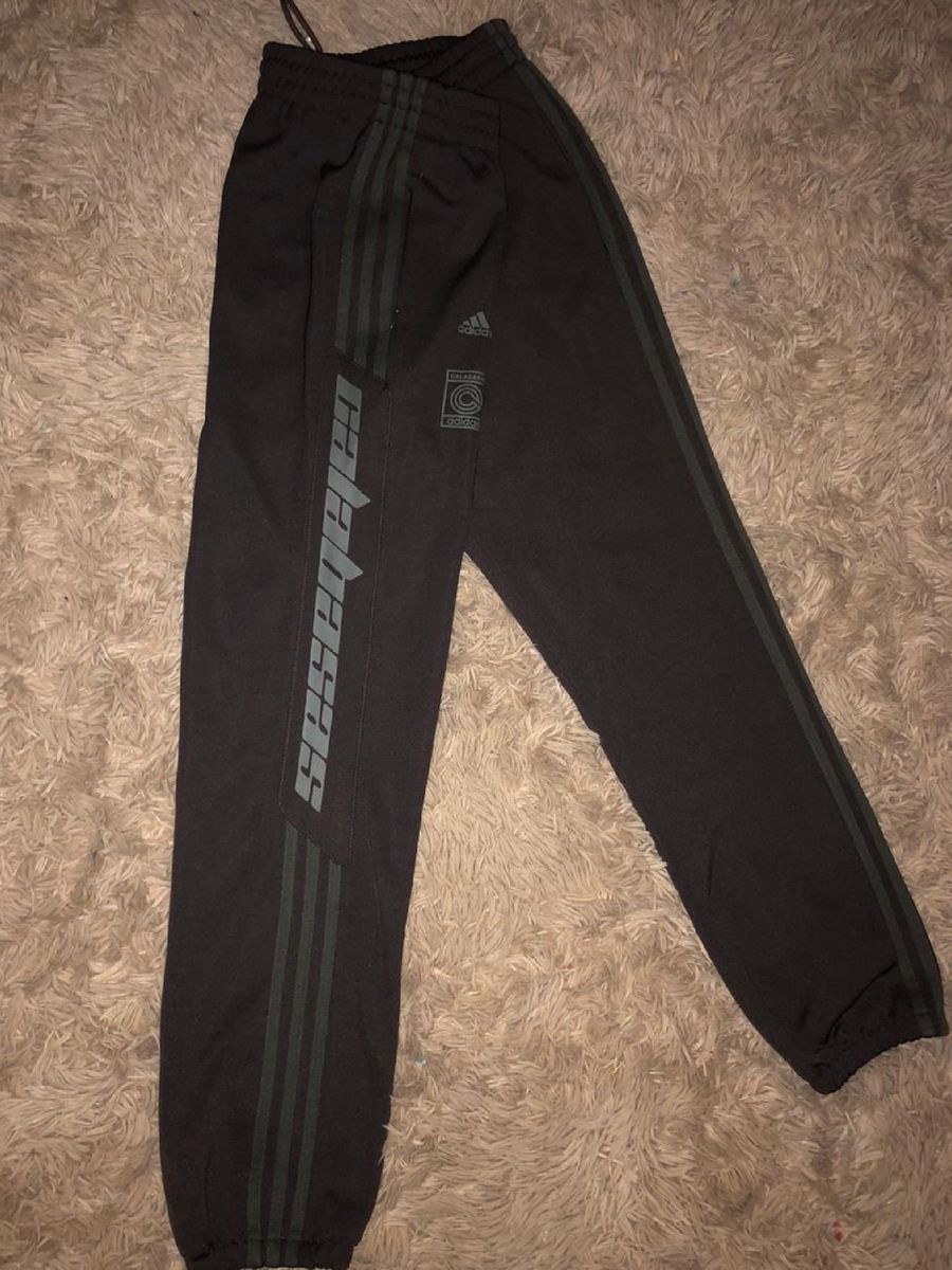calça calabasas adidas