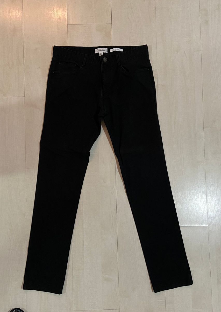 calça calvin klein preta