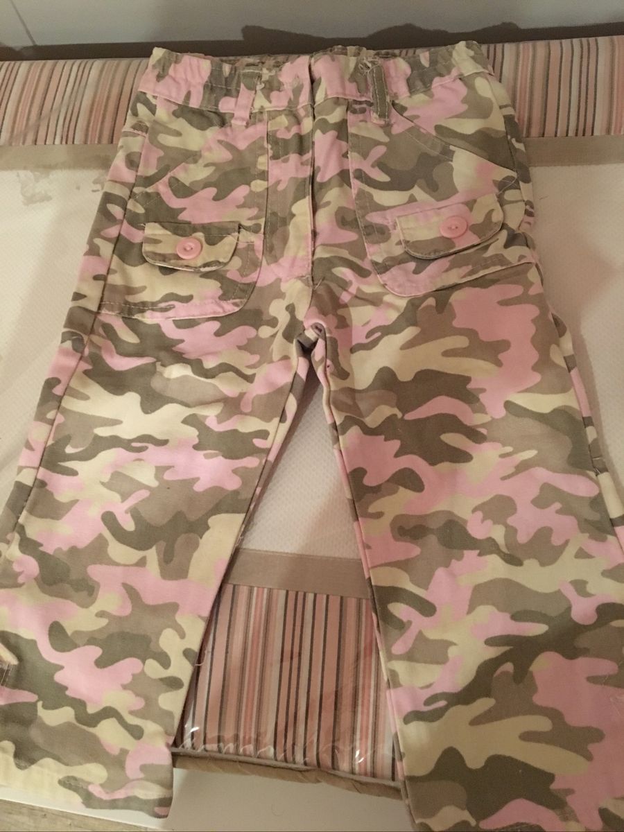 calça camuflada para menina