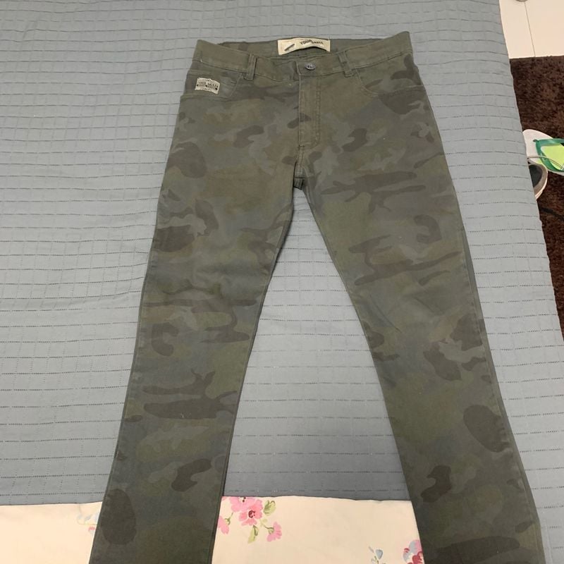 Calça camuflada skate store masculina