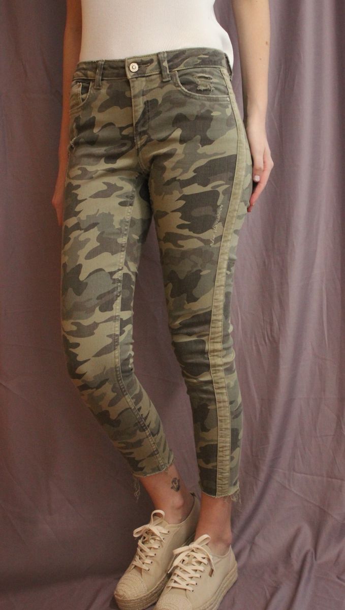 calça feminina camuflada zara