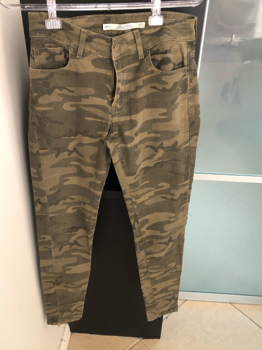 calças camufladas zara