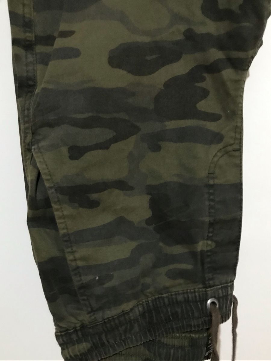 calça camuflada feminina c&a