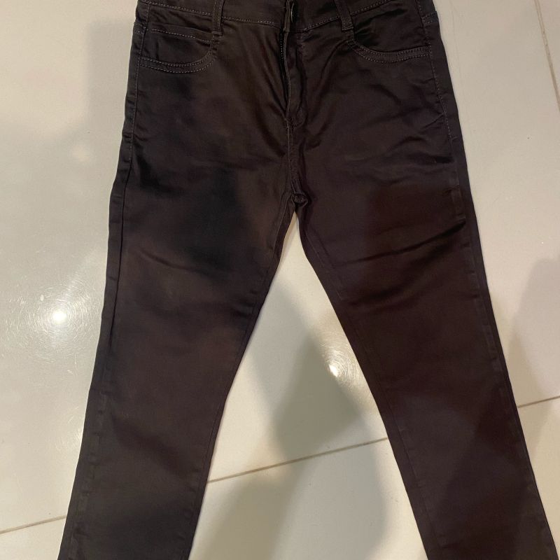 Calça best sale cinza renner