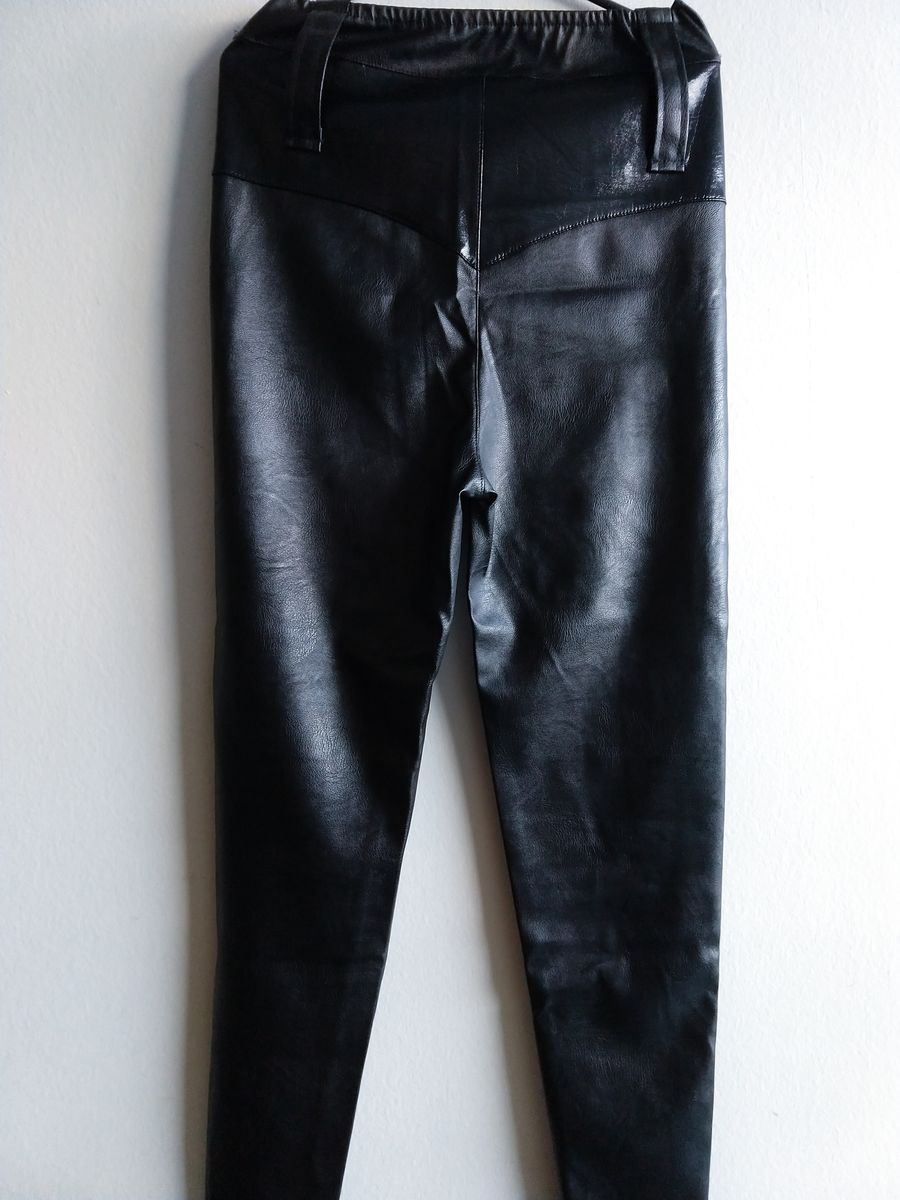 calça de couro cós alto