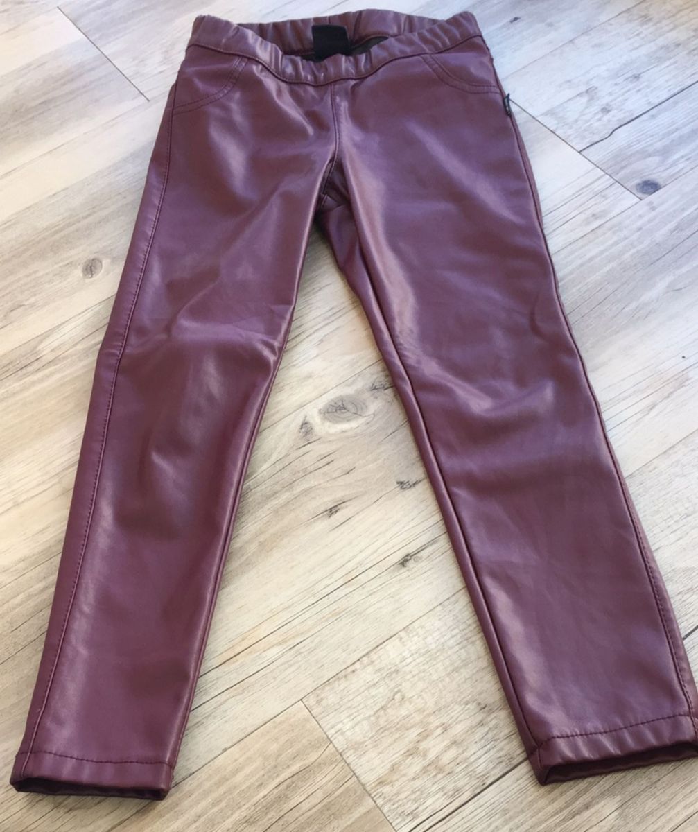 calça couro hering