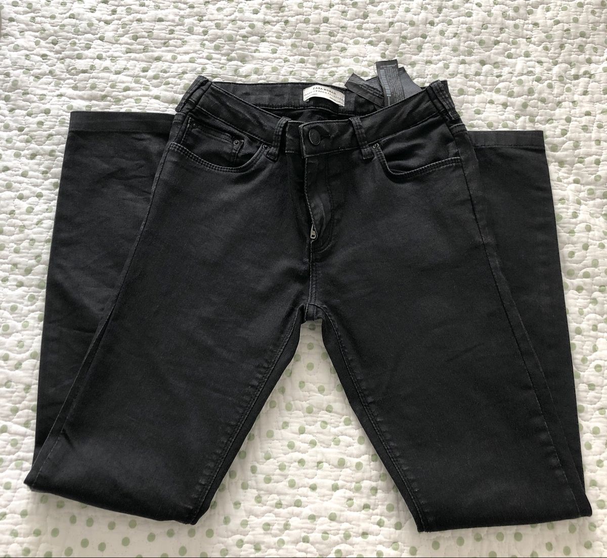 calça de couro feminina zara