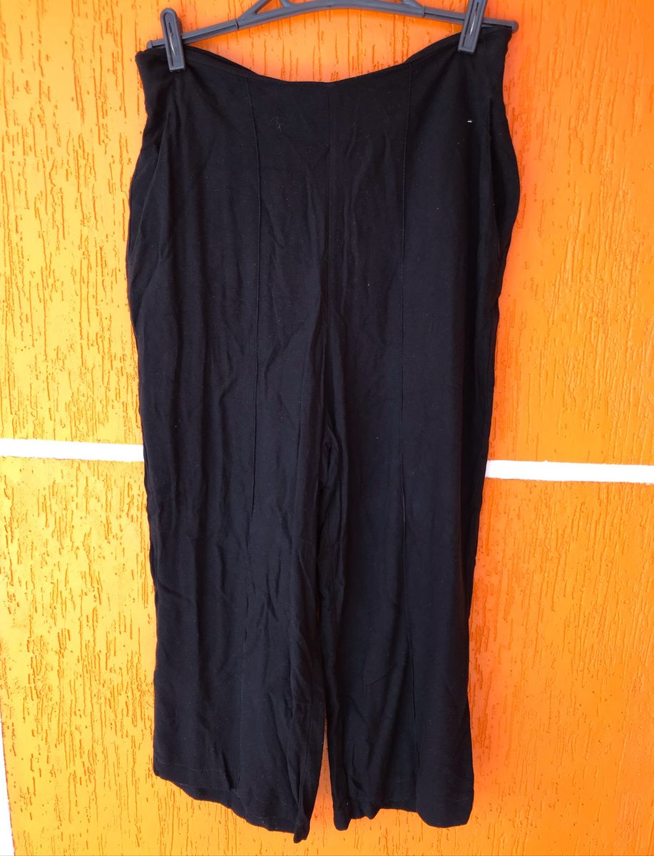 calça flare tecido mole como usar