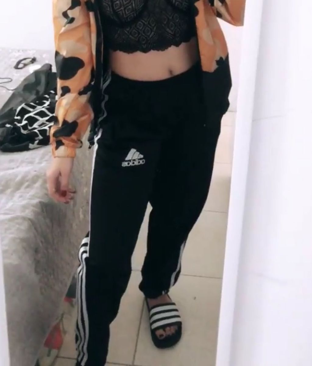 calça larga feminina adidas