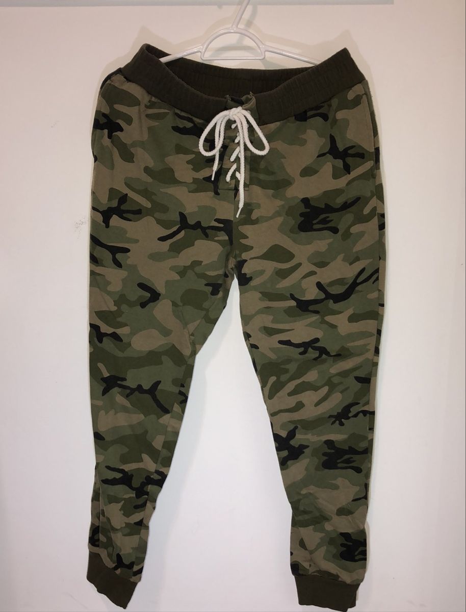 moletom estampa militar feminino