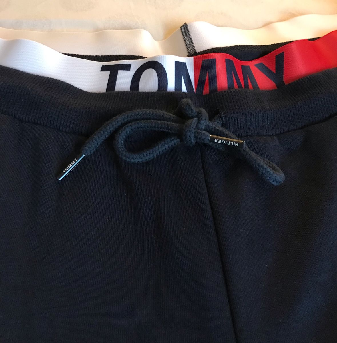 calça de moletom tommy hilfiger