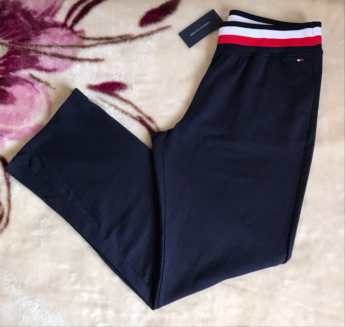 conjunto moletom feminino tommy hilfiger