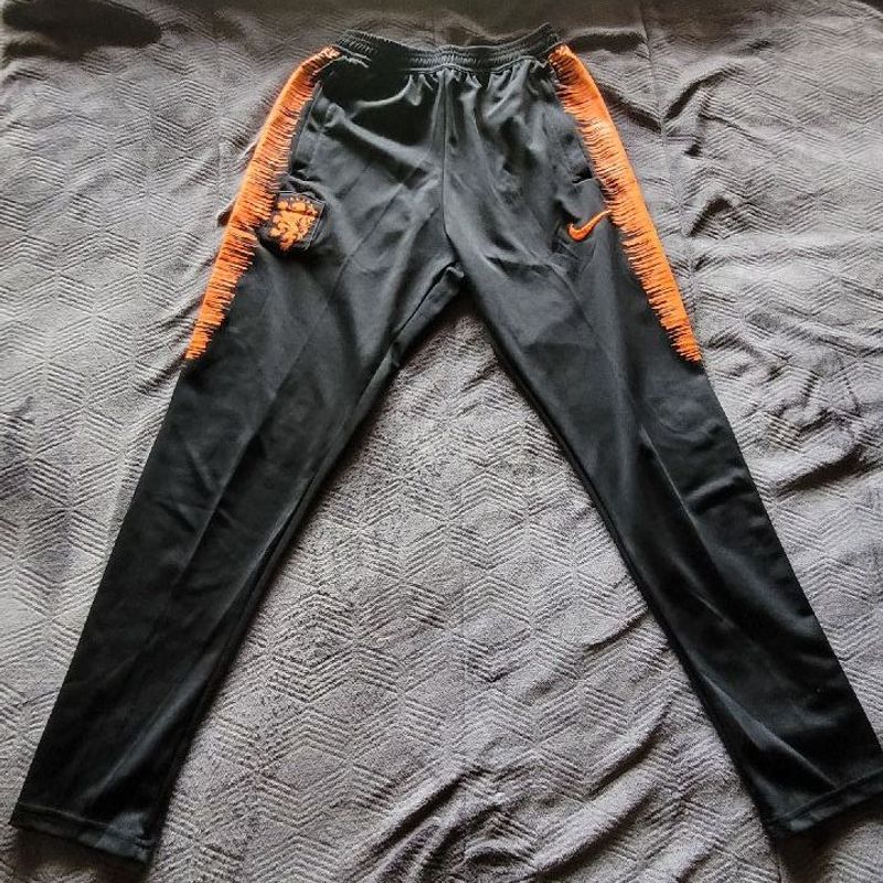 Nike store pants 2018