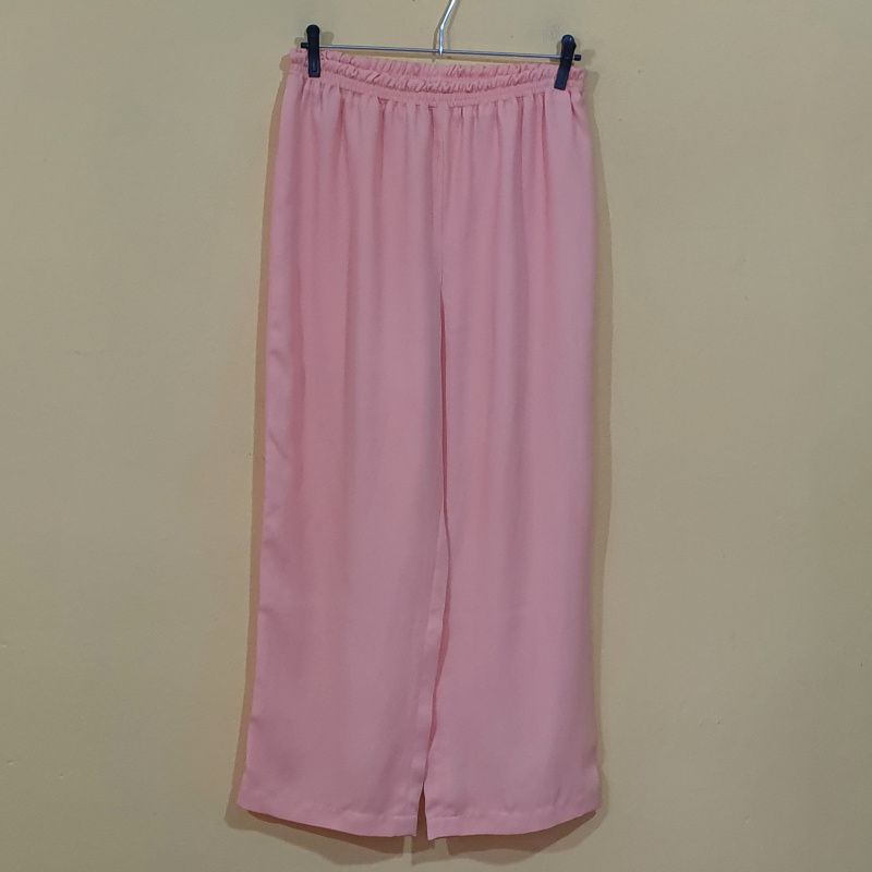 Calça Feminina Vintage com Cintura Elástica e Bordado