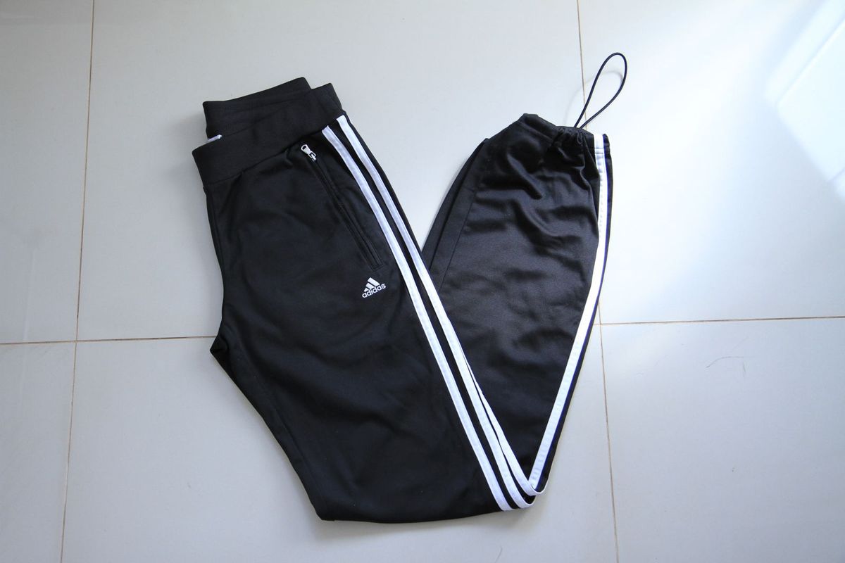 calça adidas com ajuste na barra