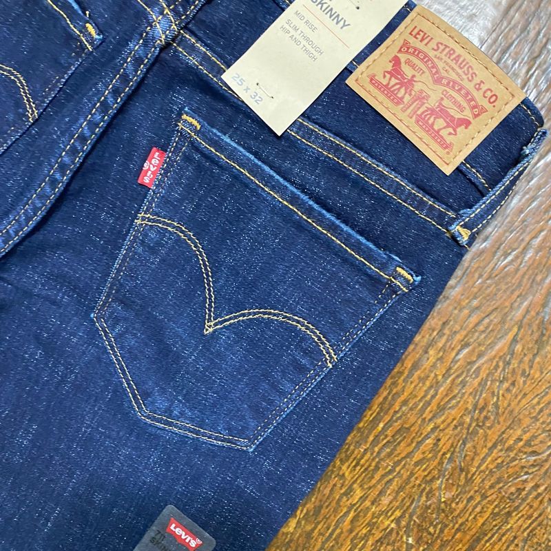 Calça levis 711 store feminina