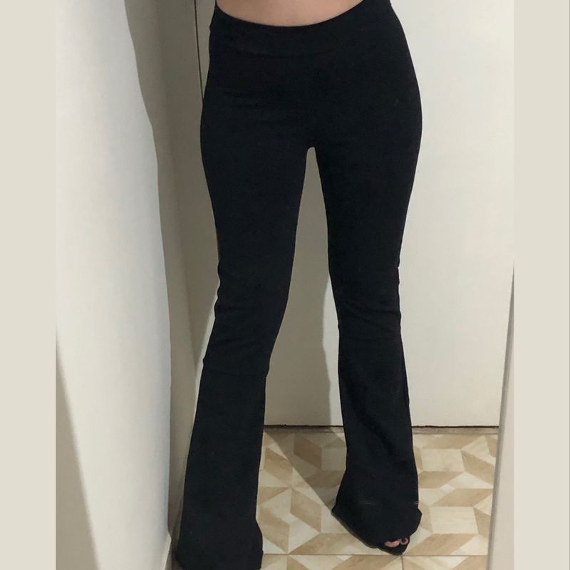 Calça Feminina Preta Boca De Sino - Compre Agora Online