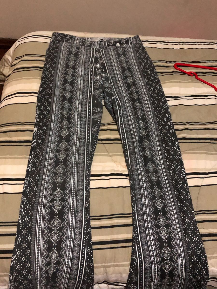 calça flare boho