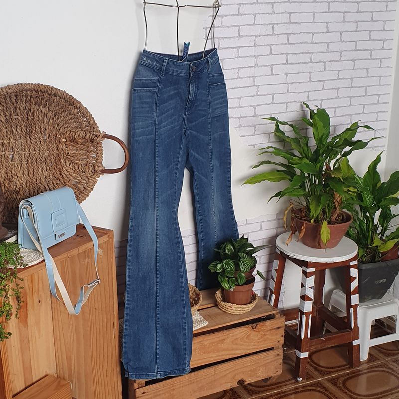 Cal a Flare Cintura Alta Jeans Manchado Tamanho 40 sem Avarias Mob