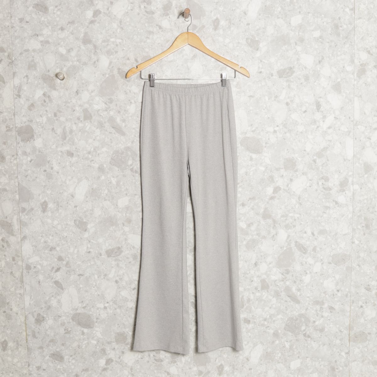 Calça Flare Cinza | Calça Feminina Usado 150194895 | enjoei