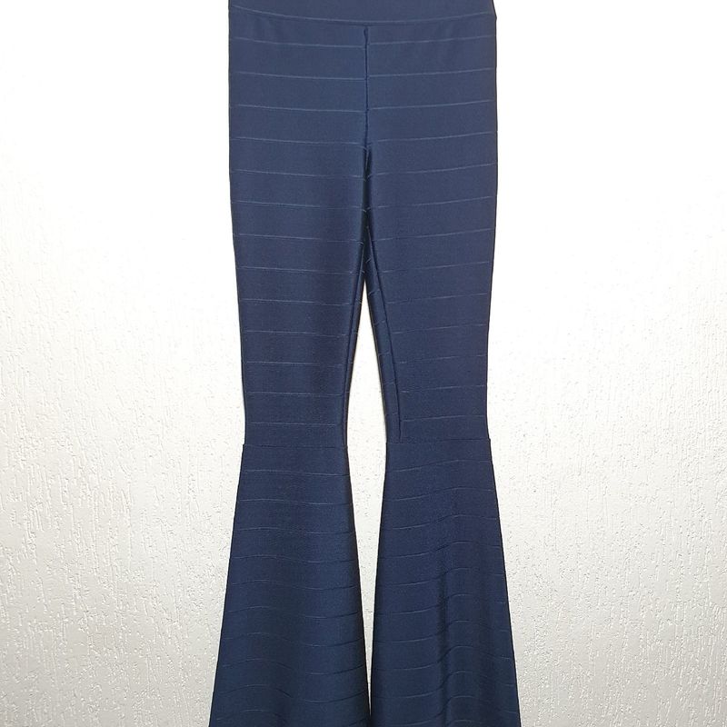 Calça flare best sale azul marinho bandagem