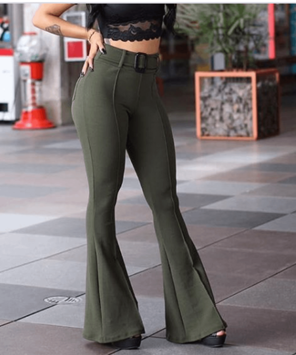 calca flare com cinto