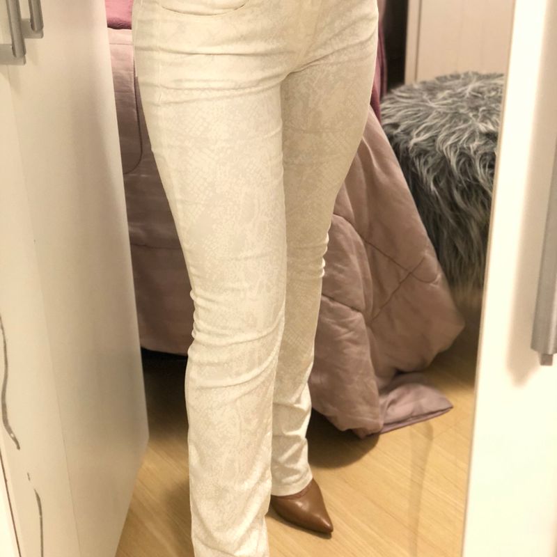 Calça flare hot sale creme