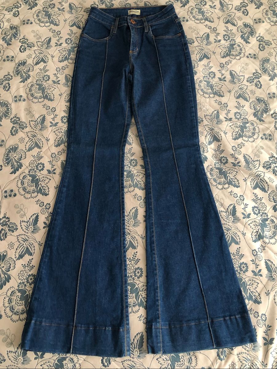 calça jeans flare damyller