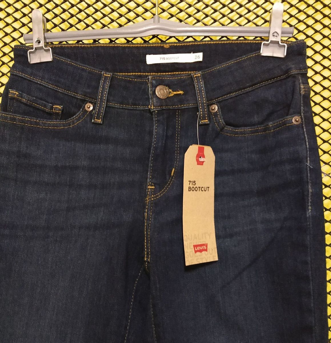 calça levis flare feminina
