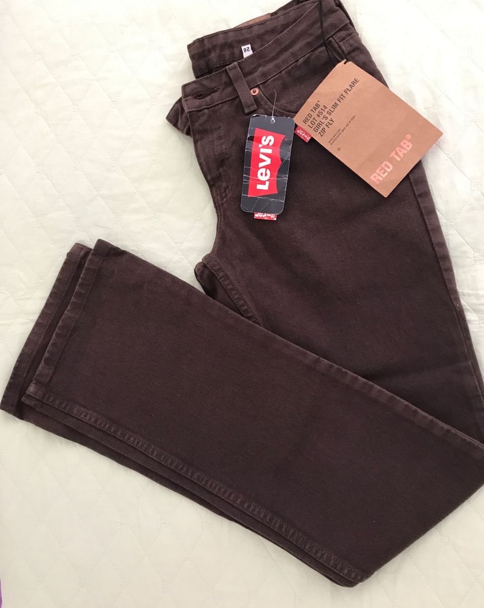 calça levis flare feminina