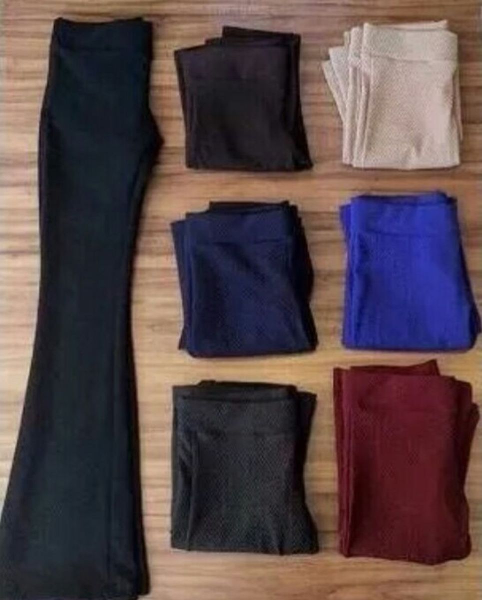 calça flare de piquet