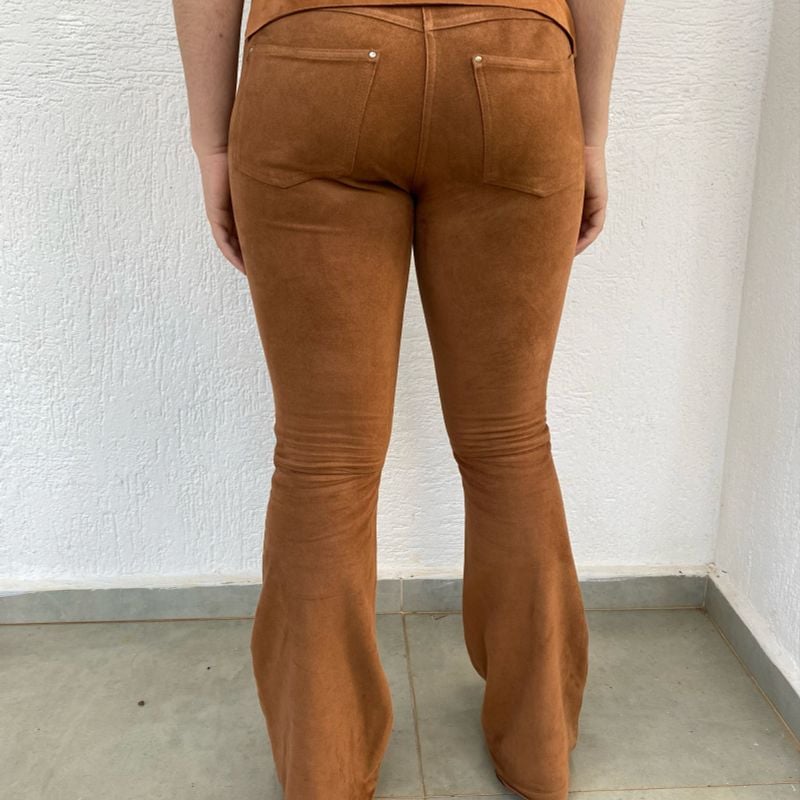 Calça de suede caramelo fashion